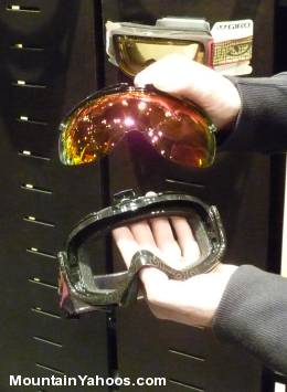 Giro goggles with removable lenses
